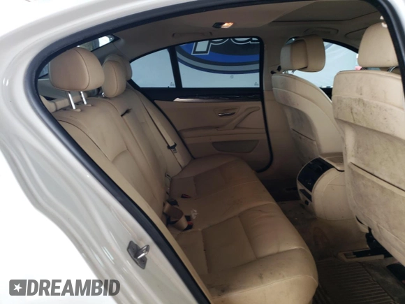 2013 BMW 5 Series 528i with VIN WBAXG5C5XDDY33573, listed as a Copart auction lot 54733925 with 161,265 mi miles and Clean Title. Bid and sale history available at DreamBid. Image 10.