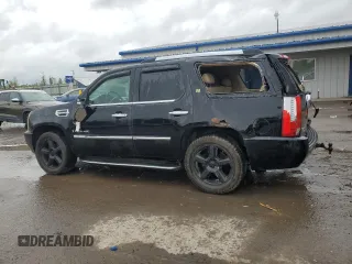 2009 Cadillac Escalade z VIN 1GYFK43589R217320, wystawiony jako Copart lot #57763045 z przebiegiem 185 818 mil mil oraz Szkoda całkowita • Salvage title. Historia ofert i sprzedaży dostępna na DreamBid. Obrazek 2.