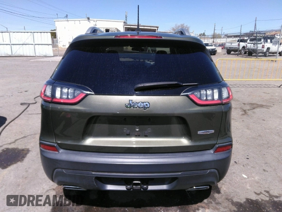 2019 Jeep Cherokee Latitude Plus with VIN 1C4PJLLX7KD129077, listed as a IAAI auction lot 39021322 with 69,503 mi miles. Bid and sale history available at carsss.com. Image 17.
