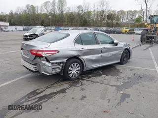 2019 Toyota Camry LE with VIN 4T1B11HK8KU683512, listed as a IAAI auction lot 39476699 with 40,074 mi miles. Bid and sale history available at carsss.com. Image 4.