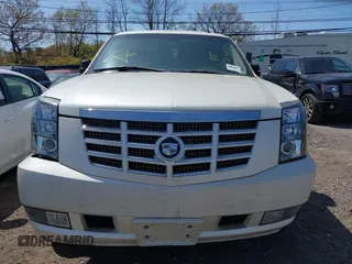 2007 Cadillac Escalade z VIN 1GYFK63857R355240, wystawiony jako IAAI lot #42165120 z przebiegiem Nie podano mil oraz . Historia ofert i sprzedaży dostępna na DreamBid. Obrazek 6.