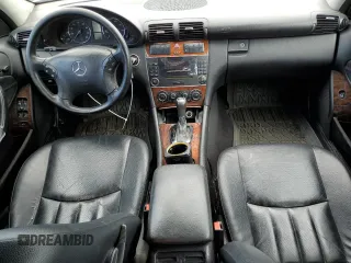 2006 Mercedes-Benz C 280 Luxury z VIN WDBRF92H06F774525, wystawiony jako Copart lot #56531665 z przebiegiem 20 148 mil mil oraz Szkoda całkowita • Salvage title. Historia ofert i sprzedaży dostępna na DreamBid. Obrazek 8.