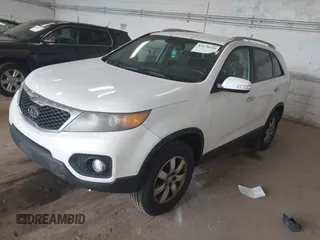 2011 Kia Sorento LX with VIN 5XYKT4A1XBG171544, listed as a IAAI auction lot 42170618 with 208,700 mi miles. Bid and sale history available at carsss.com. Image 2.