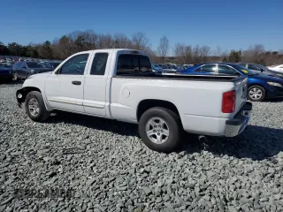 2005 Dodge Dakota SLT with VIN 1D7HW42NX5S305055, listed as a Copart auction lot 47121355 with 161,521 mi miles and Salvage Title. Bid and sale history available at DreamBid. Image 2.
