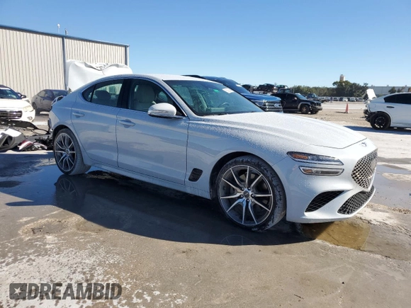 2022 Genesis G70 3.3T with VIN KMTG54TE8NU100556, listed as a Copart auction lot 82680694 with 42,679 mi miles and Salvage Title. Bid and sale history available at carsss.com. Image 4.