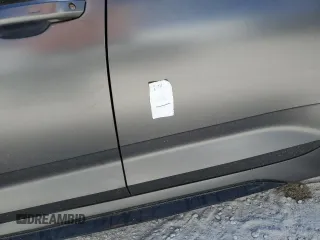 2022 Audi RS 5 Sportback z VIN WUAAWCF57NA901250, wystawiony jako Copart lot #77305584 z przebiegiem Nie podano mil oraz Nie do naprawy. Historia ofert i sprzedaży dostępna na DreamBid. Obrazek 12.