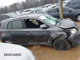 2013 Scion xD z VIN JTKKUPB40D1032381, wystawiony jako IAAI lot #41212704 z przebiegiem 209 858 mil mil oraz . Historia ofert i sprzedaży dostępna na DreamBid. Obrazek 13.