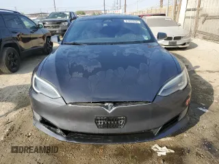 2017 Tesla Model S 100D z VIN 5YJSA1E27HF206144, wystawiony jako Copart lot #87453654 z przebiegiem Nie podano mil oraz Szkoda całkowita • Salvage title. Historia ofert i sprzedaży dostępna na DreamBid. Obrazek 5.