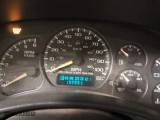 2000 Chevrolet Silverado 1500 LS with VIN 2GCEK19T8Y1172540, listed as a IAAI auction lot 41381527 with 192,991 mi miles. Bid and sale history available at carsss.com. Image 7.