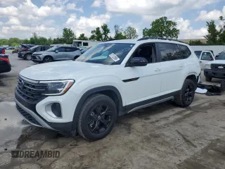 2024 Volkswagen Atlas Peak Edition SEL z VIN 1V2GR2CA0RC602704, wystawiony jako Copart lot #57132995 z przebiegiem 11 474 mil mil oraz Szkoda całkowita • Salvage title. Historia ofert i sprzedaży dostępna na DreamBid. Obrazek 1.