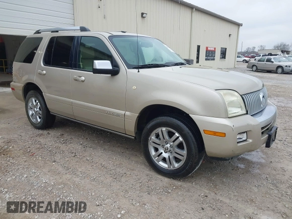 2007 Mercury Mountaineer Premier with VIN 4M2EU38E77UJ06759, listed as a IAAI auction lot 41801817 with 203,229 mi miles. Bid and sale history available at carsss.com. Image 1.