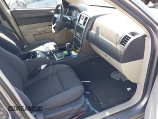 2006 Chrysler 300 with VIN 2C3KA43R06H218634, listed as a IAAI auction lot 41821366 with 150,313 mi miles. Bid and sale history available at carsss.com. Image 5.