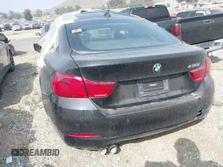 2019 BMW 4 Series 430i with VIN WBA4J1C50KBM17277, listed as a IAAI auction lot 31559329 with 1 mi miles. Bid and sale history available at carsss.com. Image 3.