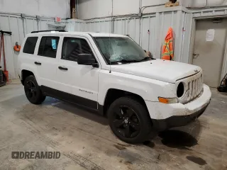 2015 Jeep Patriot Latitude with VIN 1C4NJRFB6FD395965, listed as a Copart auction lot 59615285 with 128,112 mi miles and Non repairable. Bid and sale history available at DreamBid. Image 4.