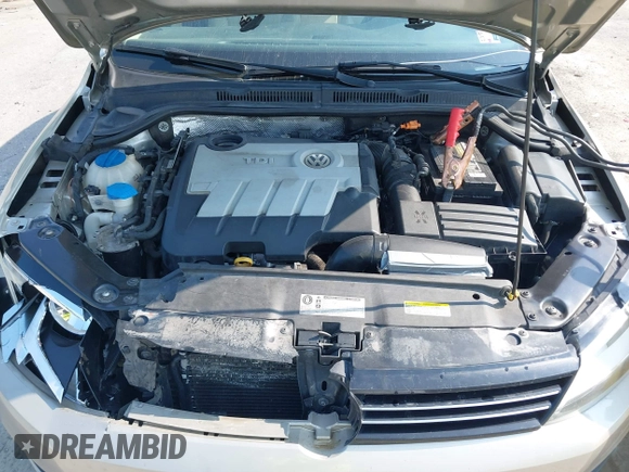 2014 Volkswagen Jetta TDI w/Premium with VIN 3VW3L7AJ3EM319365, listed as a IAAI auction lot 42479875 with 133,068 mi miles and . Bid and sale history available at DreamBid. Image 10.