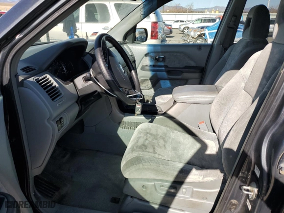 2004 Honda Pilot EX with VIN 2HKYF18404H585637, listed as a Copart auction lot 48829995 with 214,395 mi miles and Salvage Title. Bid and sale history available at carsss.com. Image 7.