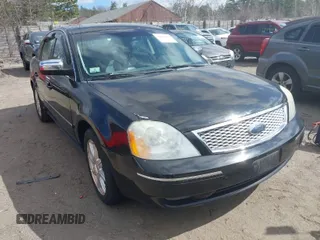 2006 Ford Five Hundred Limited with VIN 1FAFP28106G136701, listed as a IAAI auction lot 42044831 with 187,106 mi miles. Bid and sale history available at carsss.com. Image 1.