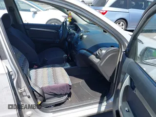 2007 Chevrolet Aveo LS with VIN KL1TD56617B098732, listed as a IAAI auction lot 41889243 with 115,426 mi miles and . Bid and sale history available at DreamBid. Image 5.