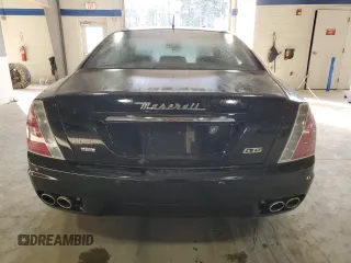 2005 Maserati Quattroporte z VIN ZAMCE39A050015127, wystawiony jako Copart lot #85957714 z przebiegiem 88 278 mil mil oraz Czysty tytuł • Clean title. Historia ofert i sprzedaży dostępna na DreamBid. Obrazek 6.