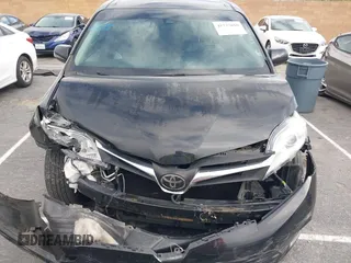 2018 Toyota Sienna LE Auto Access Seat с VIN 5TDKZ3DC4JS958786, выставлен на аукционе IAAI как лот 41777680 с пробегом 104 694 миль миль и . История ставок и продаж доступна на DreamBid. Изображение 12.