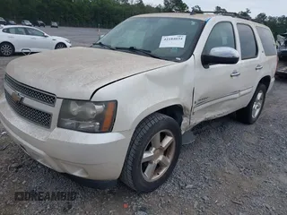 2008 Chevrolet Tahoe 3LT with VIN 1GNFC13J78R262091, listed as a IAAI auction lot 42184034 with 191,860 mi miles and . Bid and sale history available at DreamBid. Image 2.
