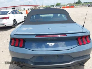 2024 Ford Mustang EcoBoost z VIN 1FAGP8UHXR5131595, wystawiony jako IAAI lot #42674491 z przebiegiem 34 264 mil mil oraz . Historia ofert i sprzedaży dostępna na DreamBid. Obrazek 16.