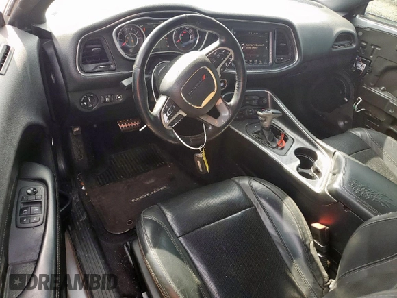 2016 Dodge Challenger SXT z VIN 2C3CDZAG1GH137976, wystawiony jako Copart lot #58702105 z przebiegiem 244 470 mil mil oraz Szkoda całkowita • Salvage title. Historia ofert i sprzedaży dostępna na DreamBid. Obrazek 8.