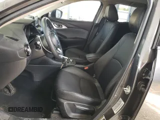 2019 Mazda CX-3 Touring z VIN JM1DKFC75K1439294, wystawiony jako Copart lot #52967955 z przebiegiem 16 966 mil mil oraz Czysty tytuł • Clean title. Historia ofert i sprzedaży dostępna na DreamBid. Obrazek 7.