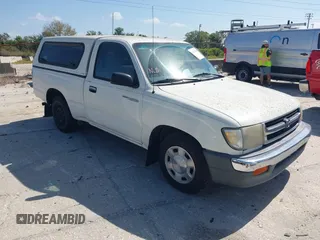 1998 Toyota Tacoma with VIN 4TANL42N2WZ022014, listed as a IAAI auction lot 41721566 with 175,566 mi miles. Bid and sale history available at carsss.com. Image 1.