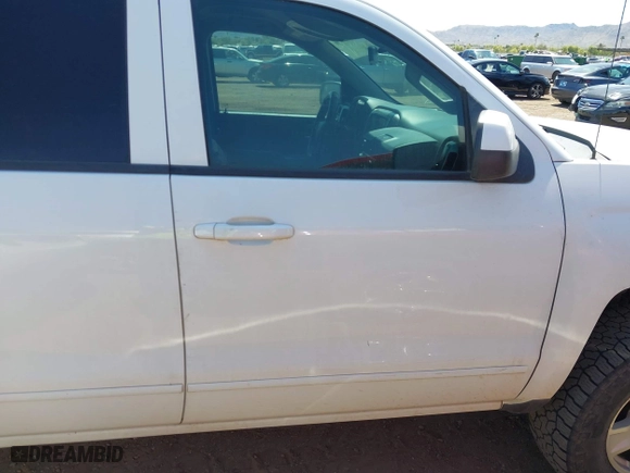 2015 Chevrolet Silverado 1500 LT with VIN 3GCUKREH3FG383502, listed as a IAAI auction lot 41946198 with 170,933 mi miles. Bid and sale history available at carsss.com. Image 13.