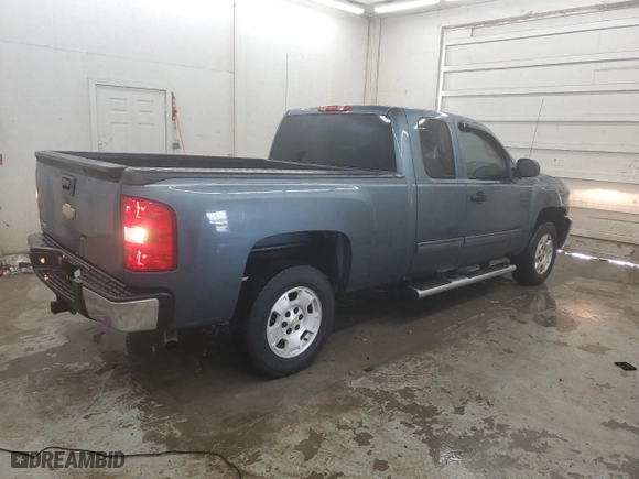 2013 Chevrolet Silverado 1500 LT with VIN 1GCRCSE08DZ110640, listed as a Copart auction lot 52442555 with 78,791 mi miles and Salvage Title. Bid and sale history available at carsss.com. Image 3.