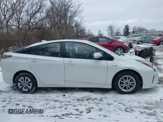 2018 Toyota Prius Two with VIN JTDKARFU9J3054742, listed as a IAAI auction lot 41641032 with 209,986 mi miles. Bid and sale history available at carsss.com. Image 13.