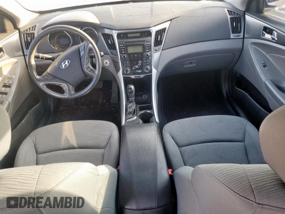 2012 Hyundai Sonata Hybrid z VIN KMHEC4A48CA030895, wystawiony jako Copart lot #59520505 z przebiegiem Nie podano mil oraz Czysty tytuł • Clean title. Historia ofert i sprzedaży dostępna na DreamBid. Obrazek 8.