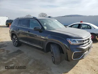 2022 Volkswagen Atlas SEL Premium R-Line with VIN 1V2FR2CA1NC515397, listed as a Copart auction lot 48881985 with 14,071 mi miles and Salvage title. Bid and sale history available at DreamBid. Image 4.