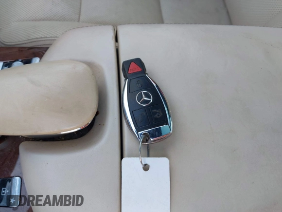 2012 Mercedes-Benz S 550 z VIN WDDNG7DB2CA465597, wystawiony jako IAAI lot #41693984 z przebiegiem 164 765 mil mil oraz . Historia ofert i sprzedaży dostępna na DreamBid. Obrazek 11.