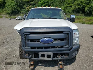 2015 Ford F-250 XLT с VIN 1FTBF2B65FEC49183, выставлен на аукционе Copart как лот 65207195 с пробегом 279 562 миль миль и Списание • Salvage title. История ставок и продаж доступна на DreamBid. Изображение 5.