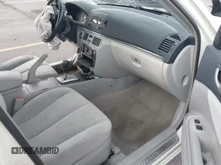 2006 Hyundai Sonata GLS z VIN KMHEU46C06A091417, wystawiony jako IAAI lot #42364241 z przebiegiem 131 054 mil mil oraz . Historia ofert i sprzedaży dostępna na DreamBid. Obrazek 5.
