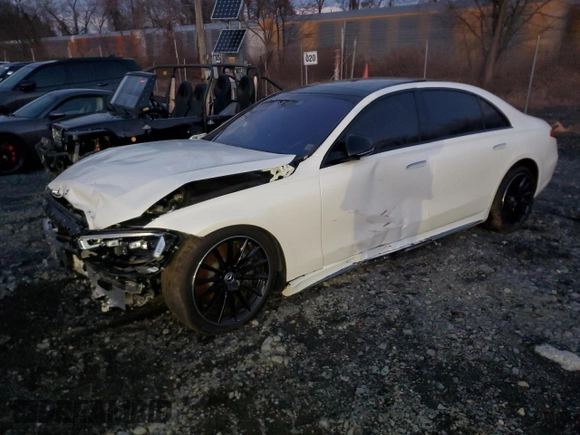 2023 Mercedes-Benz S-Class S 580 with VIN W1K6G7GB7PA236919, listed as a Copart auction lot 84039304 with 4,854 mi miles and Salvage Title. Bid and sale history available at carsss.com. Image 1.