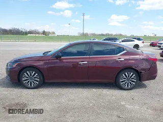 2024 Nissan Altima SV with VIN 1N4BL4DV1RN407831, listed as a IAAI auction lot 41979817 with 44,829 mi miles and . Bid and sale history available at DreamBid. Image 14.