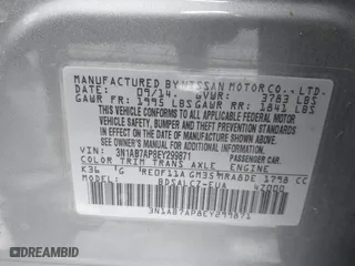2014 Nissan Sentra S with VIN 3N1AB7AP8EY299871, listed as a IAAI auction lot 41925032 with 123,996 mi miles. Bid and sale history available at carsss.com. Image 9.