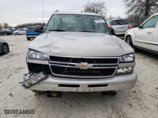 2006 Chevrolet Silverado 1500 LS with VIN 2GCEK13V461315359, listed as a Copart auction lot 46647324 with 147,442 mi miles and Salvage Title. Bid and sale history available at carsss.com. Image 5.