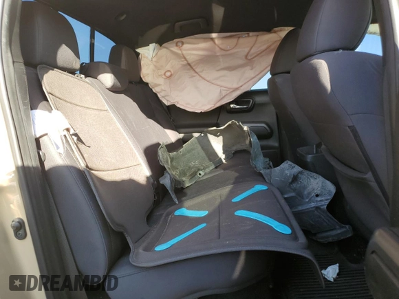 2019 Toyota Tacoma SR z VIN 5TFCZ5AN8KX171793, wystawiony jako Copart lot #57907015 z przebiegiem 96 925 mil mil oraz Szkoda całkowita • Salvage title. Historia ofert i sprzedaży dostępna na DreamBid. Obrazek 10.