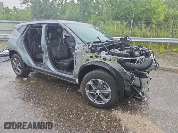 2024 Chevrolet Blazer LT z VIN 3GNKBJR4XRS197979, wystawiony jako Copart lot #66184134 z przebiegiem Nie podano mil oraz Szkoda całkowita • Salvage title. Historia ofert i sprzedaży dostępna na DreamBid. Obrazek 4.