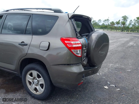 2012 Toyota RAV4 with VIN 2T3ZF4DVXCW133710, listed as a IAAI auction lot 41995336 with 125,324 mi miles. Bid and sale history available at carsss.com. Image 6.