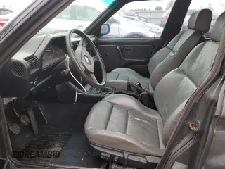 1986 BMW 3 Series z VIN WBAAE5405G1509872, wystawiony jako Copart lot #76083274 z przebiegiem 155 085 mil mil oraz Szkoda całkowita • Salvage title. Historia ofert i sprzedaży dostępna na DreamBid. Obrazek 7.