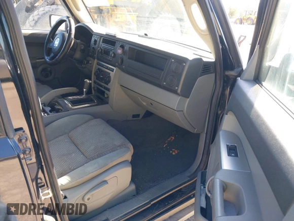 2006 Jeep Commander with VIN 1J8HG48K56C204031, listed as a IAAI auction lot 42034851 with 213,665 mi miles and . Bid and sale history available at DreamBid. Image 5.
