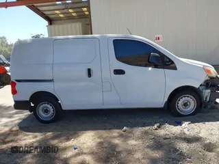 2015 Nissan NV200 SV z VIN 3N6CM0KN2FK690052, wystawiony jako IAAI lot #42438197 z przebiegiem 193 011 mil mil oraz . Historia ofert i sprzedaży dostępna na DreamBid. Obrazek 13.