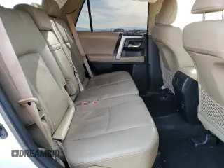 2017 Toyota 4Runner SR5 z VIN JTEZU5JR2H5151051, wystawiony jako Copart lot #50591815 z przebiegiem Nie podano mil oraz Szkoda całkowita • Salvage title. Historia ofert i sprzedaży dostępna na DreamBid. Obrazek 11.