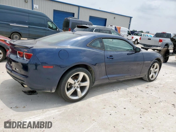 2012 Chevrolet Camaro 2LT z VIN 2G1FC1E33C9160967, wystawiony jako Copart lot #57489325 z przebiegiem 148 155 mil mil oraz Czysty tytuł • Clean title. Historia ofert i sprzedaży dostępna na DreamBid. Obrazek 3.