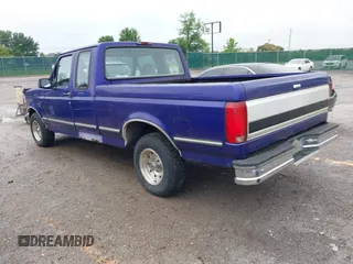 1995 Ford F-150 z VIN 1FTEX15N1SKA03783, wystawiony jako IAAI lot #42615160 z przebiegiem 229 092 mil mil oraz . Historia ofert i sprzedaży dostępna na DreamBid. Obrazek 3.
